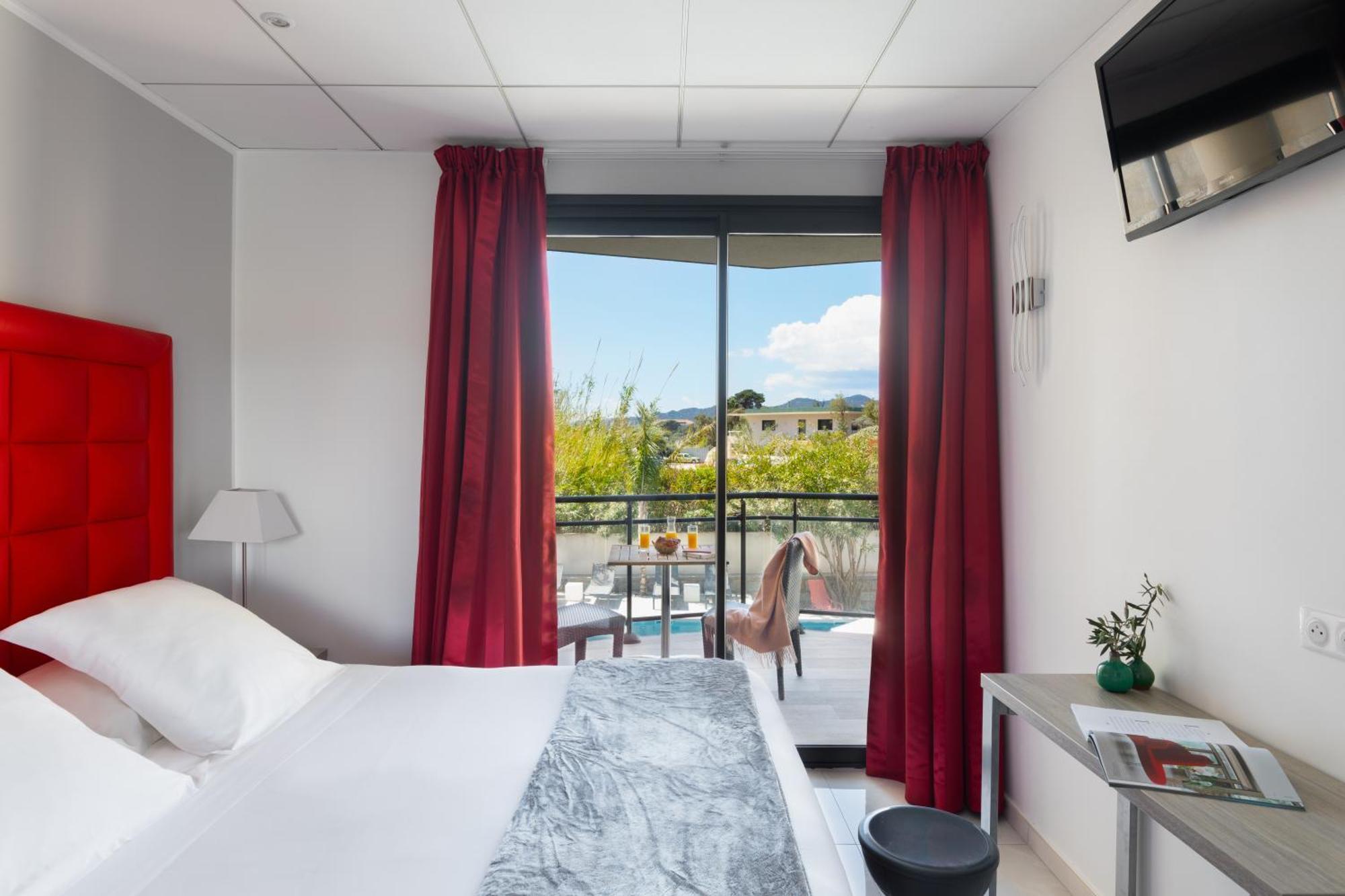 Hotel Les Roches Blanches 3*