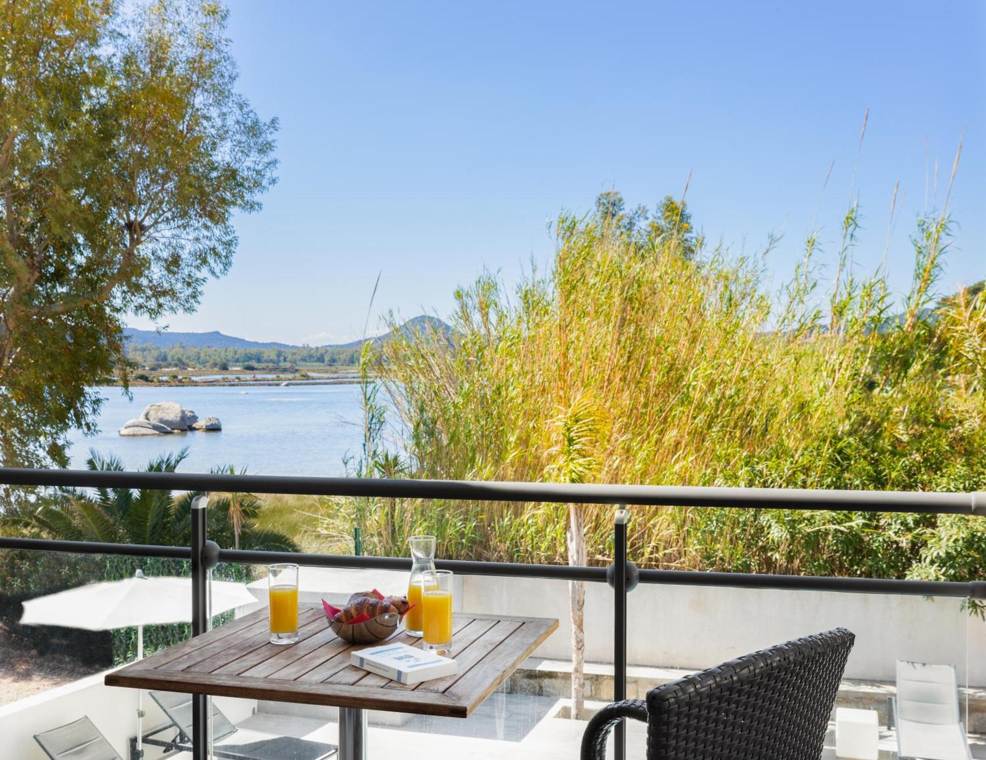 Les Roches Blanches Hotel 3*