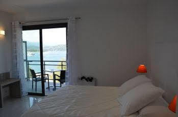 Les Roches Blanches Hotel 3*