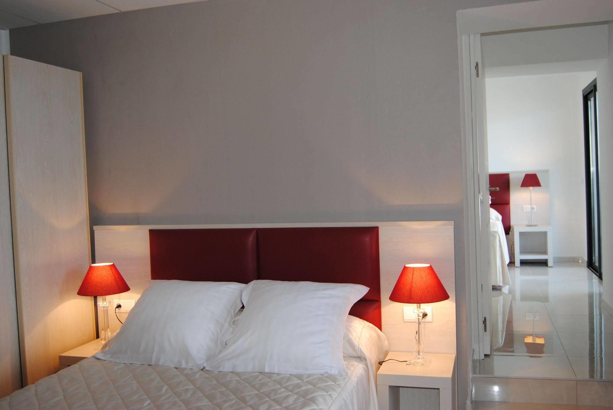 Les Roches Blanches 3*